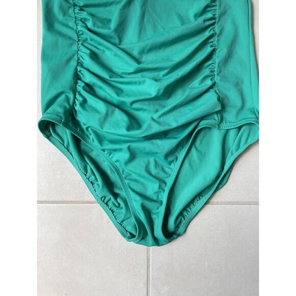 Jantzen Green One Piece Swimsuit - Picture 4 of 8